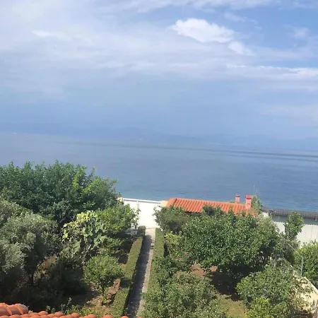 Aigeira Seafront 1st Floor