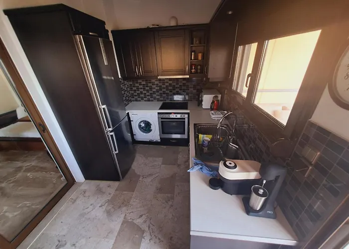 Aigeira Seafront 1st Floor Oikonomaiika