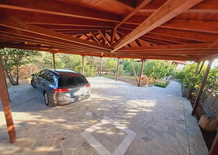 Aigeira Seafront 1st Floor Apartmán